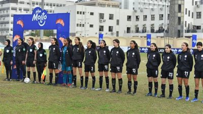 الفنان محمود البزاوي يدعم لاعبات منتخب الكرة النسائية ضد التنمر