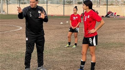 المديرالفني لمنتخب النسائية بعد التنمر باللاعبات: الرد سيكون في الملعب 