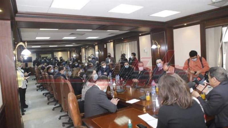 الحلقة النقاشية