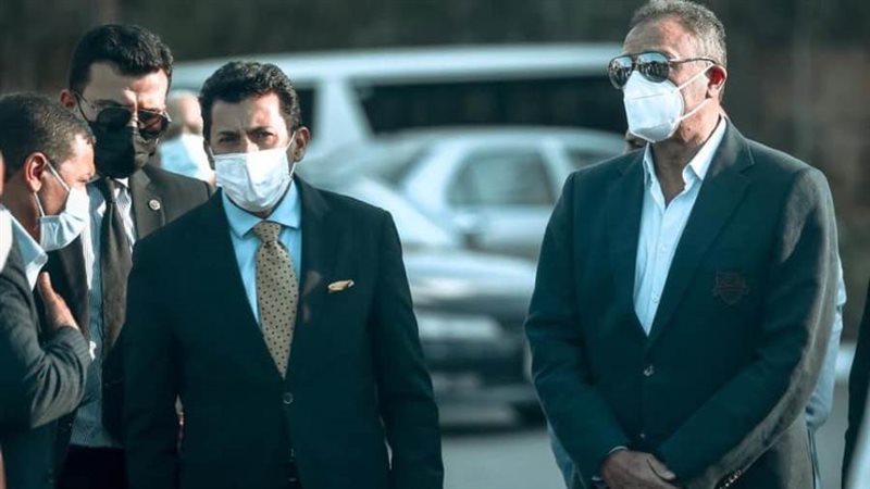 وزير الشباب والرياضة