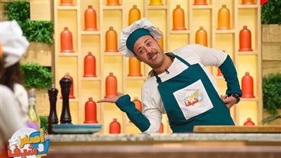 غناء ومواقف طريفة لمحمد علي رزق في 