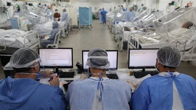 بريطانيا: 34 ألف إصابة جديدة بكورونا.. والإجمالي يقفز إلى 2.2 مليون حالة