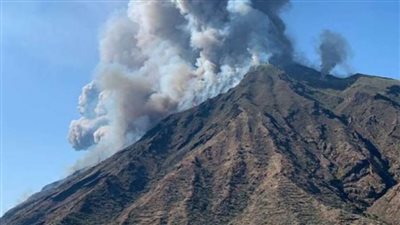 ثوران بركان في جزيرة بجنوب غرب اليابان