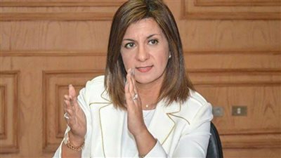 وزيرة الهجرة تعلن قرارات واجراءات هامة للمواطنين العالقين في الإمارات 