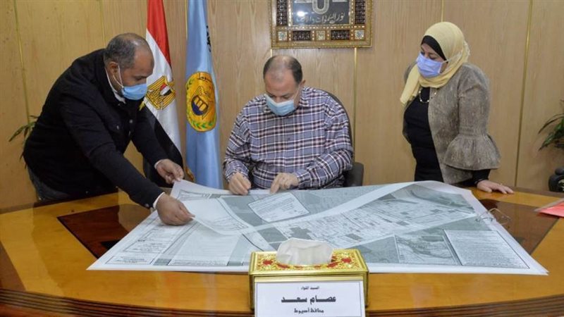 محافظ أسيوط يعتمد