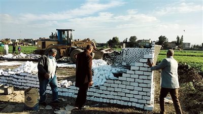 إزالة 7 حالات تعدٍّ على الأراضي الزراعية بالبحيرة