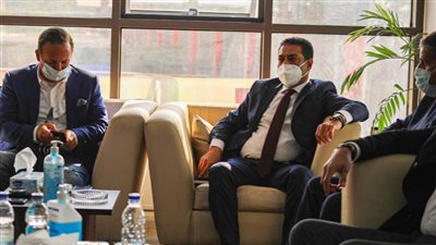 بعد اجتماع اتحاد الكرة وأندية الممتاز.. استمرار VAR مع حل مشاكله