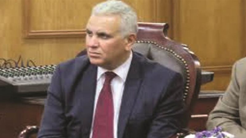 رئيس جامعة العريش