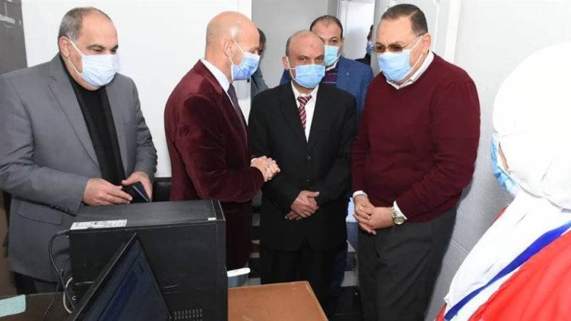 محافظ الشرقية ووكيل