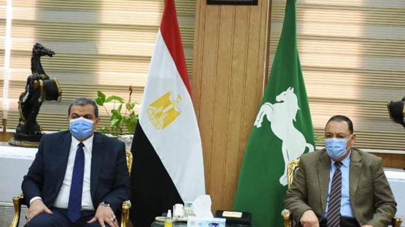 محافظ الشرقيه ووزير