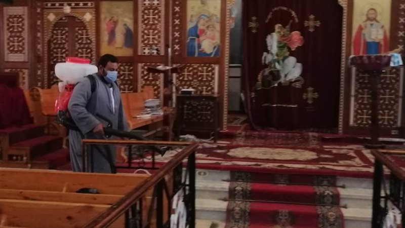 رش وتعقيم الكنائس