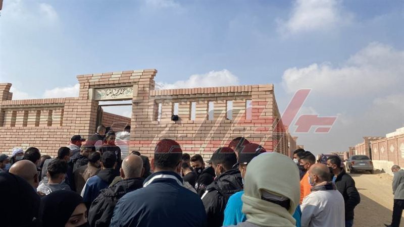 جنازة والدة الكابتن