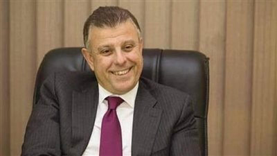 رئيس جامعة عين شمس يفتتح مركز الإبصار الإلكتروني بكلية الآداب