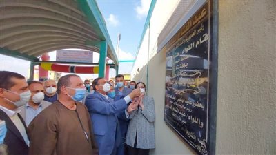 محافظ البحيرة يفتتح مجمع مواقف السيارات الجديد بكوم حمادة