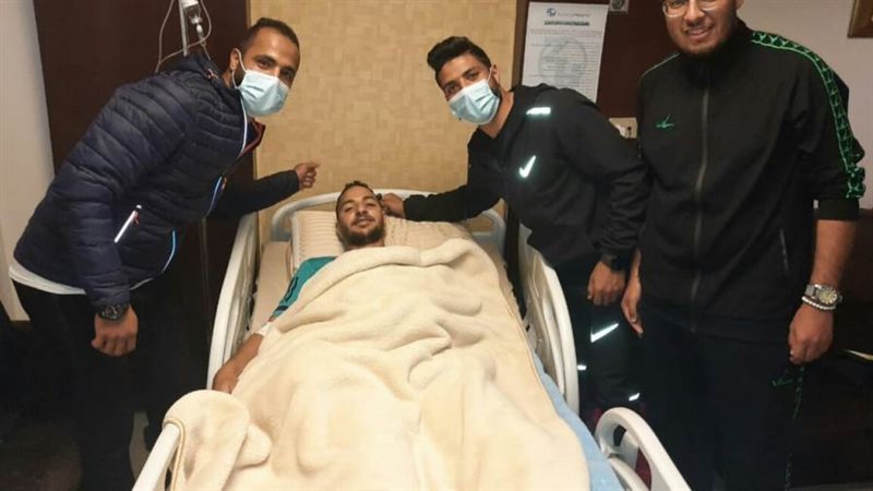 محمود صلاح يجري جراحة