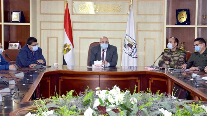 خلال الاجتماع