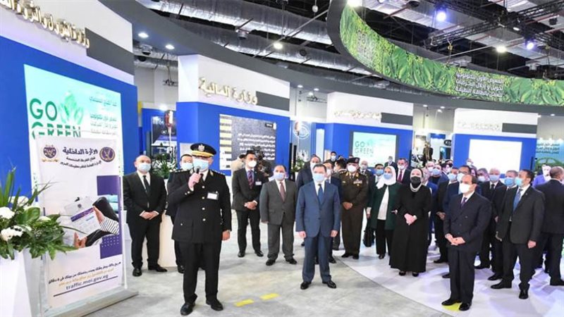 الرئيس السيسي والوزراء