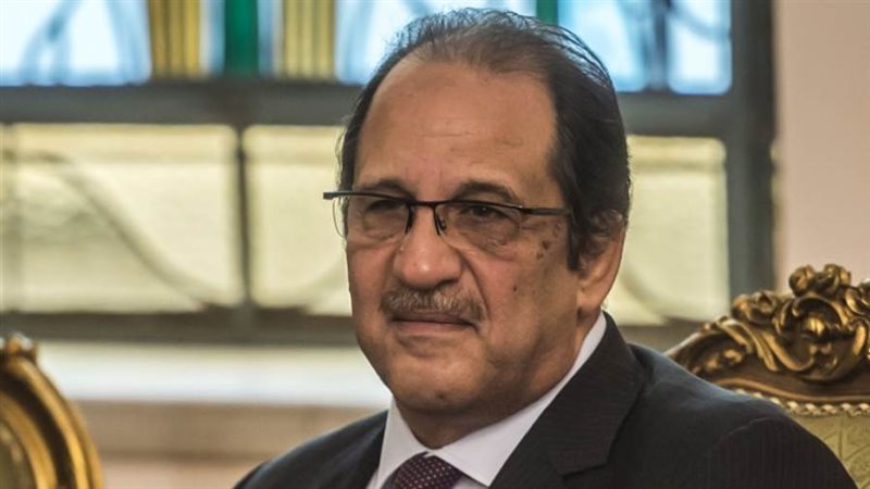 اللواء عباس كامل