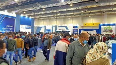 إقبال جماهيري في اليوم الثاني لمعرض تكنولوجيا إحلال المركبات للعمل بالطاقة النظيفة