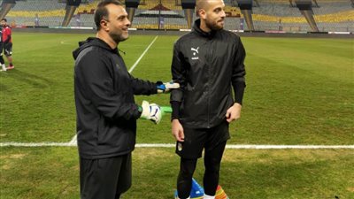 ياسر وعبد العزيز والسويركي مع جهاز بسيوني في طلائع الجيش 