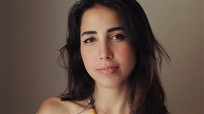 ابنة عفاف راضي مي كمال تعيد إحياء أغنية والدتها 