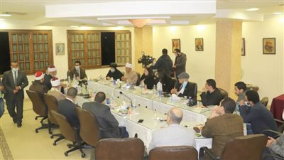 فى ندوة الكتاب الذهبي: دولة 30 يونيو جعلت المواطنة واقعاً وحفظت لُحمة الوطن 