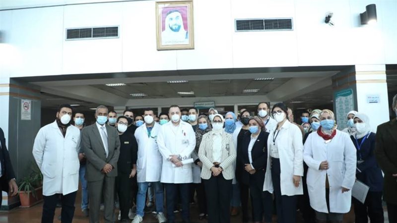 وزيرة الصحة في مستشفى