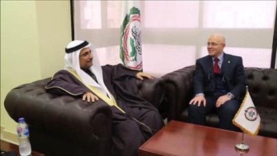 رئيس البرلمان العربي يستقبل سفير المغرب في مصر