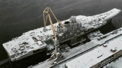 الصور الأولى لحاملة الطائرات 