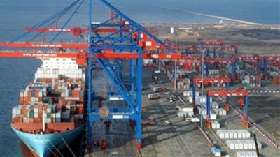 19 سفينة إجمالي الحركة بموانئ بورسعيد