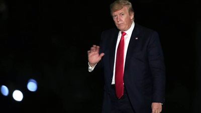 مصدر يعلن موعد طرح مواد مساءلة وعزل ترامب 