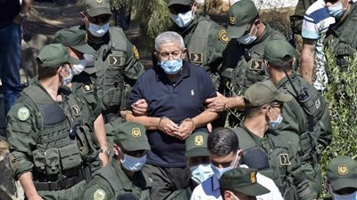 أويحيى: تلقيت سبائك ذهب من أمراء خليجيين وبعتها في السوق السوداء