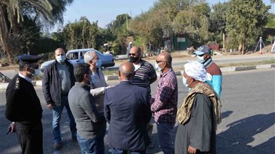 محافظ الأقصر يتفقد مدن إسنا والطود والبياضية 