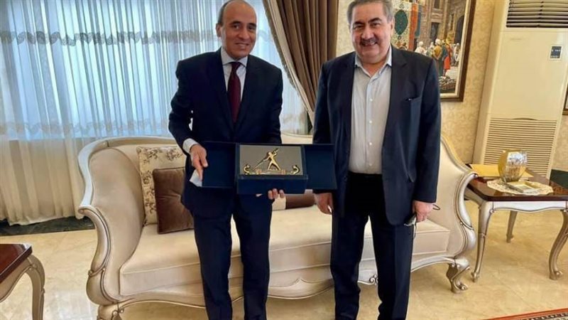 زيباري مع سفير مصر