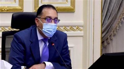 رئيس الوزراء يطمئن على توافر السلع الاستراتيجية