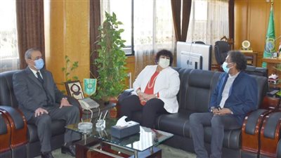 وزيرة الثقافة: نشاط الثقافة في مختلف أرجاء مصر يعمل على نشر التنوير