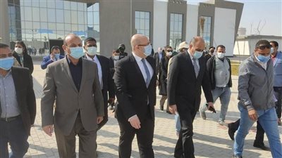 محافظ بني سويف ورئيس التنمية الصناعية يتفقدان المجمع الصناعي 