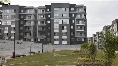 وزير الإسكان: تنفيذ حلول غير تقليدية لتصرفات مياه الأمطار بالقاهرة الجديدة