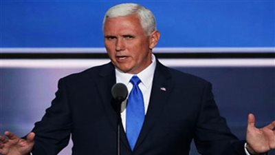 بنس في خطاب لبيلوسي : ليس في صالح الوطن السعي لإقصاء ترامب