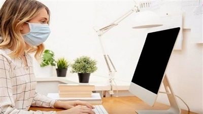 العمل الدولية: واحد من كل خمسة عاملين يعمل من المنزل منذ بداية كورونا