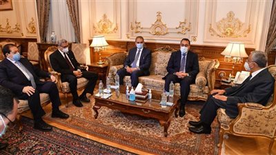 تفاصيل أول لقاء بين رئيس الحكومة ورئيس أكبر سلطة تشريعية 