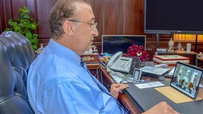 محافظ الإسكندرية يتابع سير العمل داخل مستشفى الحميات