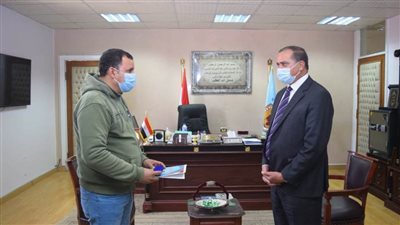 بتكلفة 10 آلاف جنيه فني تكييف يعيد تشغيل 11 كولديرا ثمنها 200 ألف جنيه