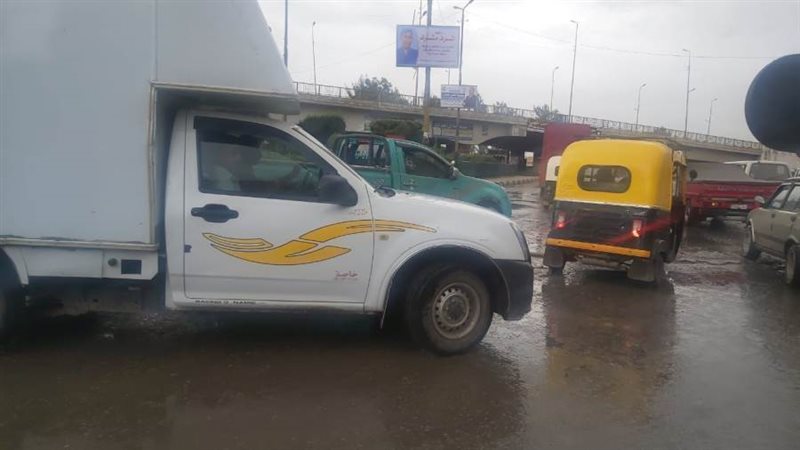 آثار الأمطار بشوارع