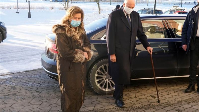 ملك النرويج وزوجته