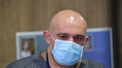 طبيب روسي يستبعد حدوث موجة ثالثة لوباء فيروس كورونا في روسيا