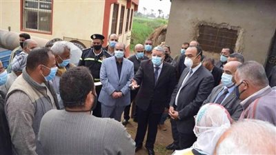 محافظ المنيا يكلف رؤساء المراكز المستهدفين بمبادرة حياة كريمة بالمتابعة 