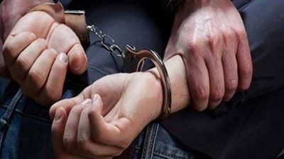القبض على طالب  يقوم بحركات منافية للآداب بدمياط