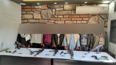 أجهزة الأمن تستهدف ديروط وتضع17 متهما بحوزتهم 5 بنادق آلية وأسلحة وذخيرة