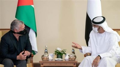 العاهل الأردني وولي عهد أبوظبي يؤكدان حرصهما على تعزيز التعاون الثنائي